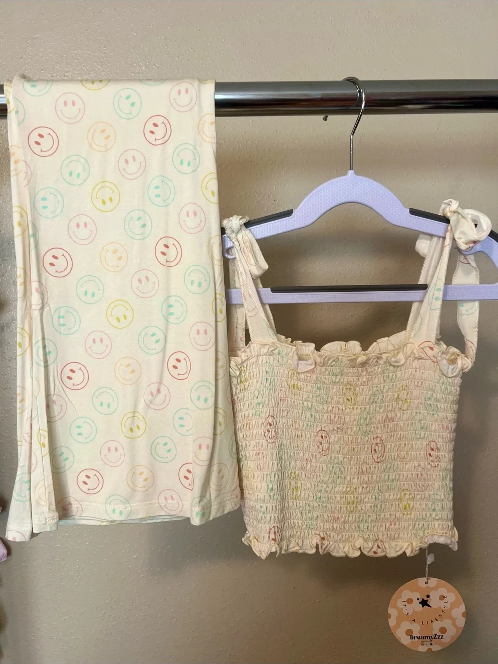 7/8 Bamboo Smileys Tank with Flare Leggings